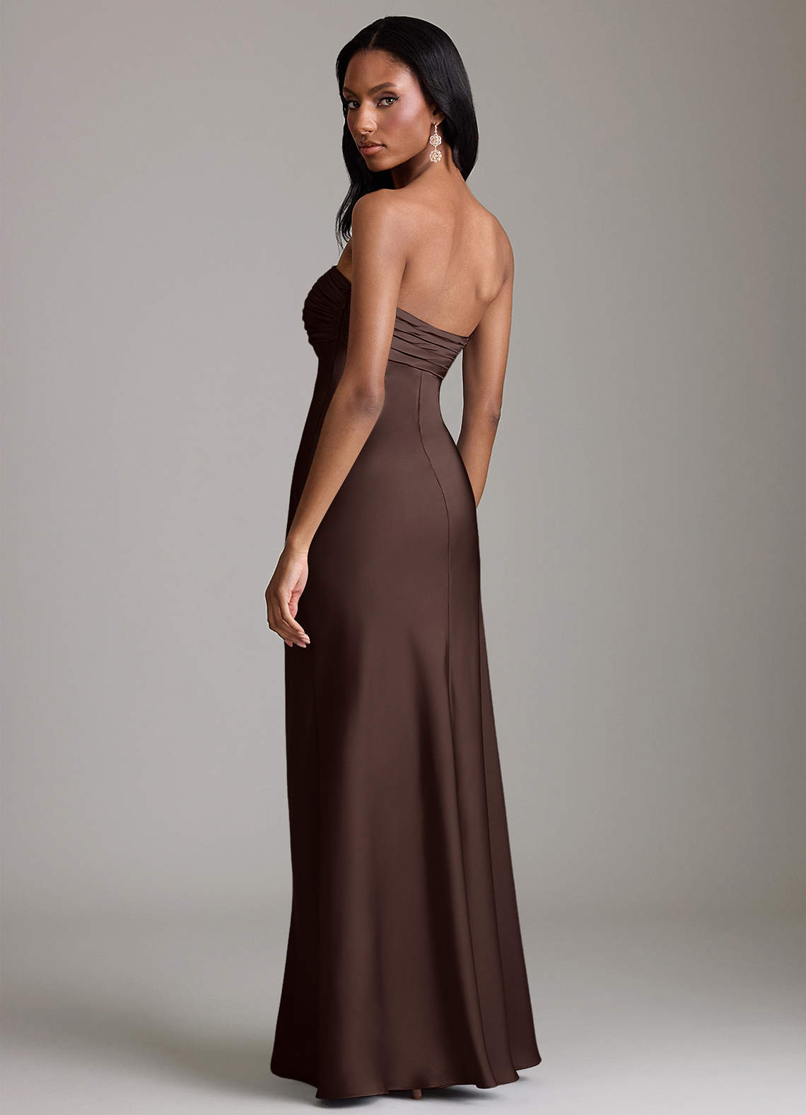 Azazie Saylor Jurken voor bruidsmeisjes Jurk van Stretch Satijn met Zeemeermin Strapless Ganache image4