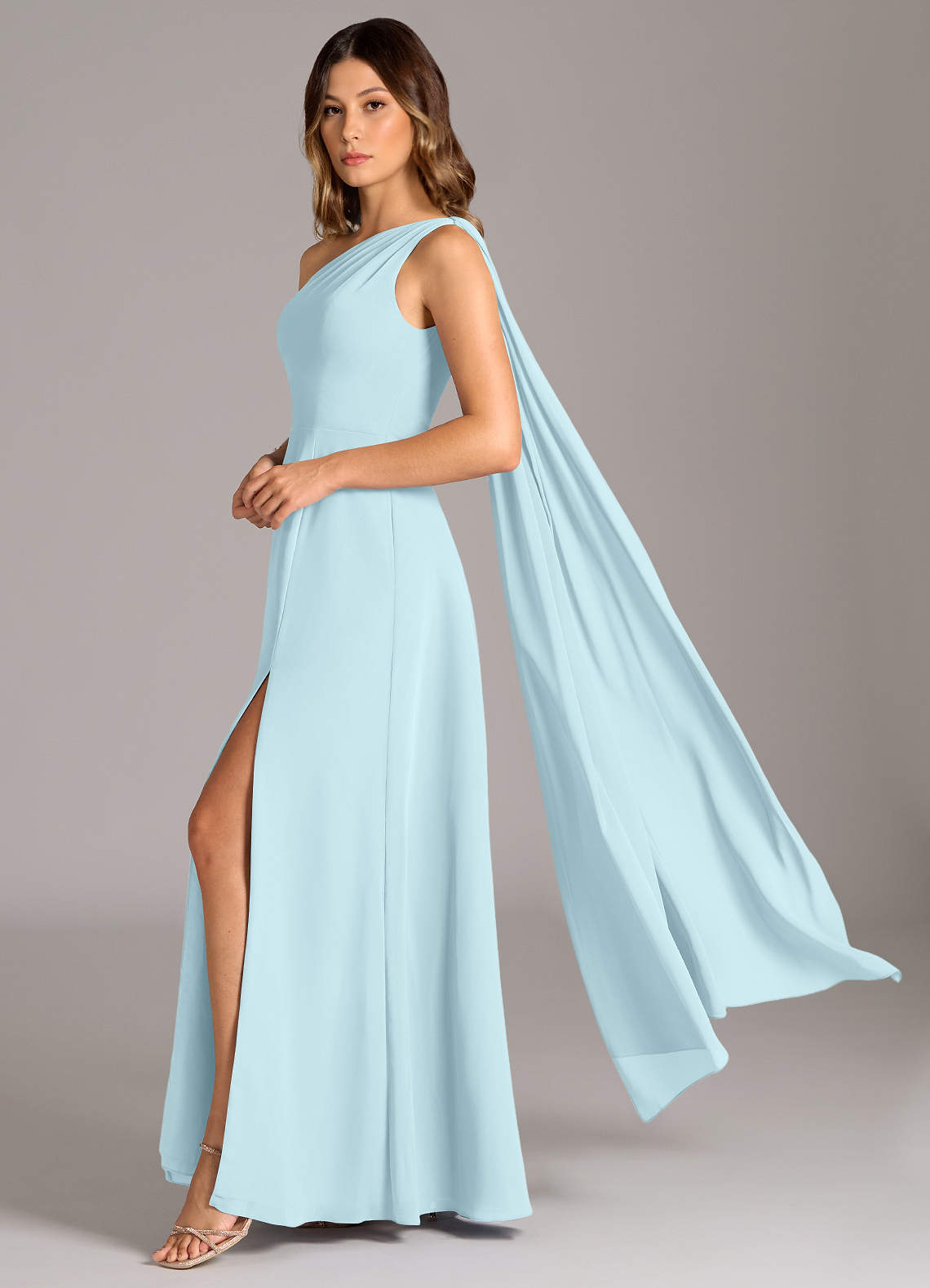 black and gold dresses Fashionable Front Slit Long Detachable Skirt Embellished Pa – Sultan Dress %0D%0ATo%20maintain%20the%20beauty%20of%20your%20garment%2C%20please%20follow%20the%20care%20instructions%20on%20the%20attached%20label Zara - Satin Halter Shoe Size:UK 8 - EU 41 - US 10 Mesh dress