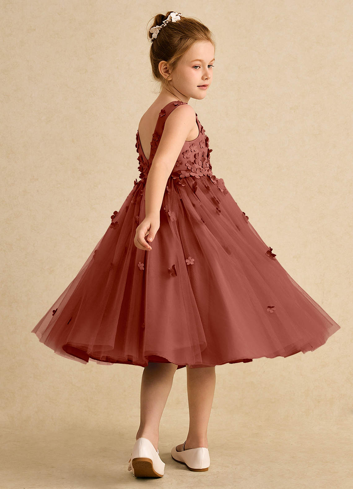 Azazie Lana Vestidos de florista Vestido Castanho Aloirado de Cetim fosco de Linha A com Sem mangas image3