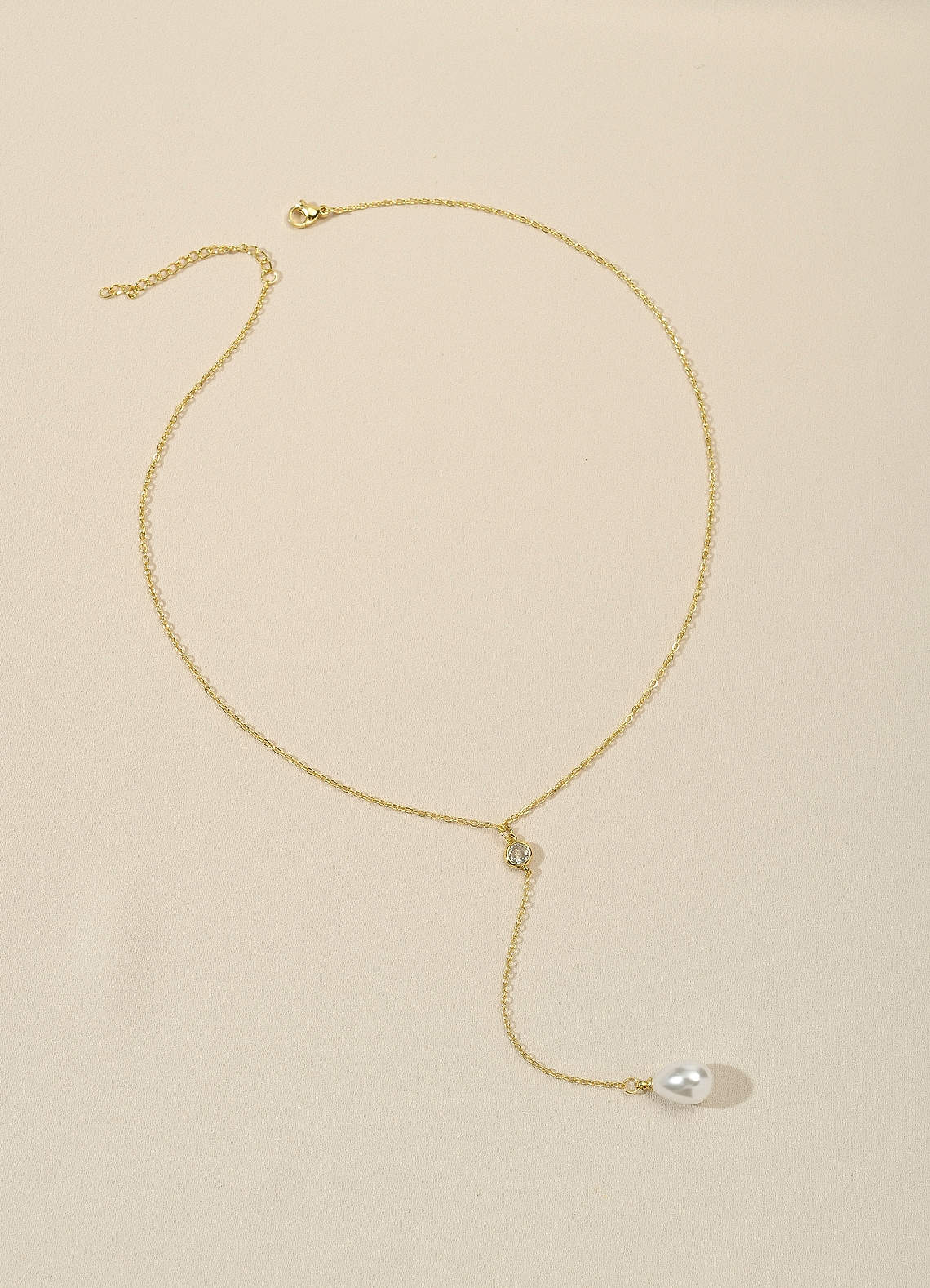 front Collar de lazo de perlas