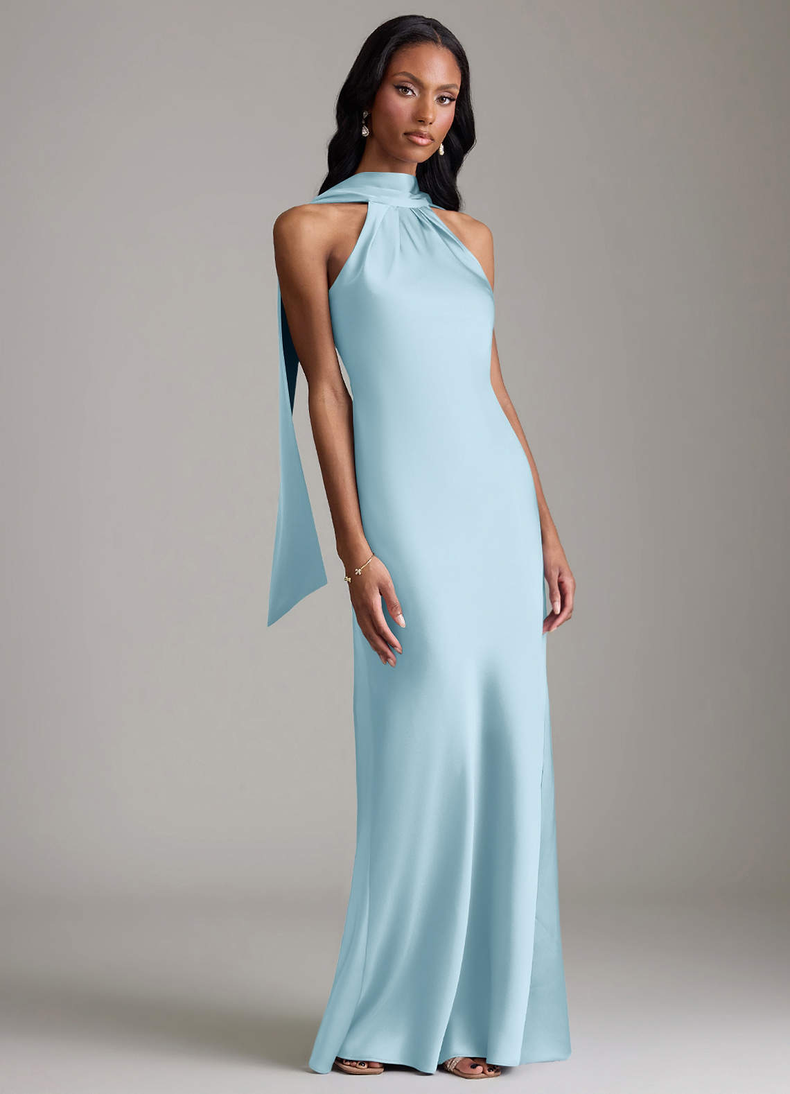 Azazie Cassiana Vestidos de damas de honor Vestido de Azul Cielo de Satén Elástico de Corte Sirena con Plisado image5