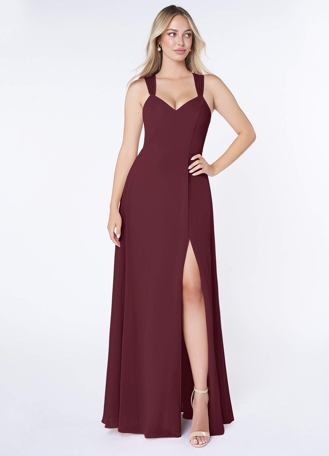 Azazie Jane Vestidos de damas de honor Vestido de Cabernet de Gasa de Corte en A con Cuello en V plisado image1