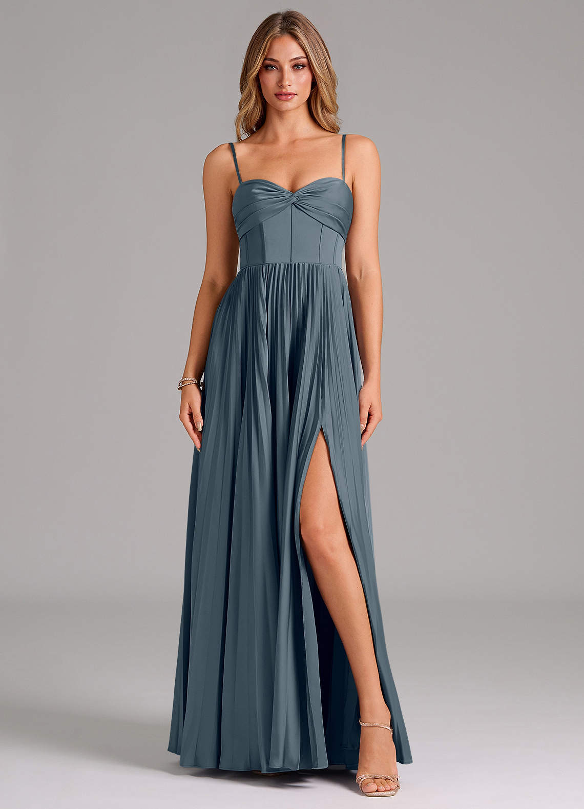 Azazie Tyla Robes de demoiselle d'honneur Robe Trapèze en Satin extensible Encolure en Forme de Cœur Violet Crépusculaire image1