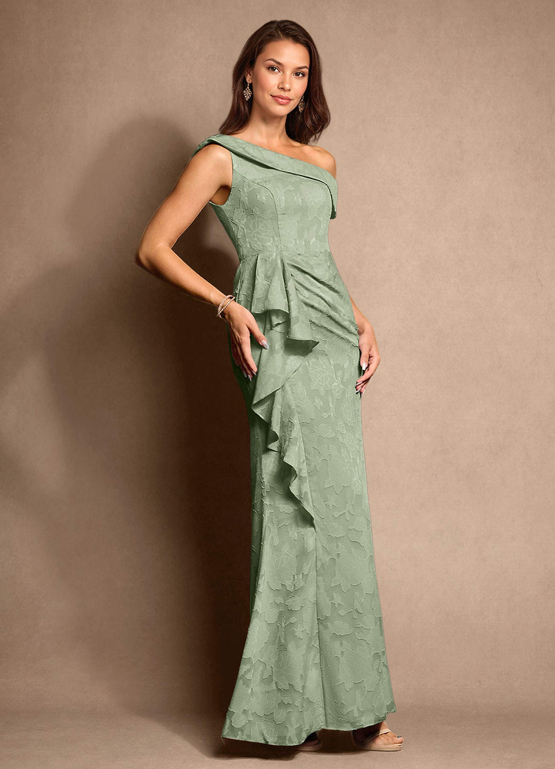 Azazie Hamptons vestidos de madre de la novia Vestido de Salvia Polvorienta de Devorado Floral de Corte En A con Plisado image3