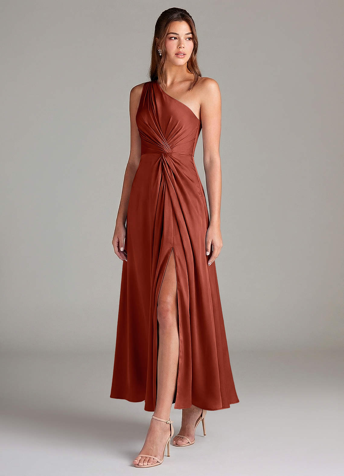 Azazie Brooke Robes de demoiselle d'honneur Robe Trapèze en Satin extensible Une épaule Terracotta image2