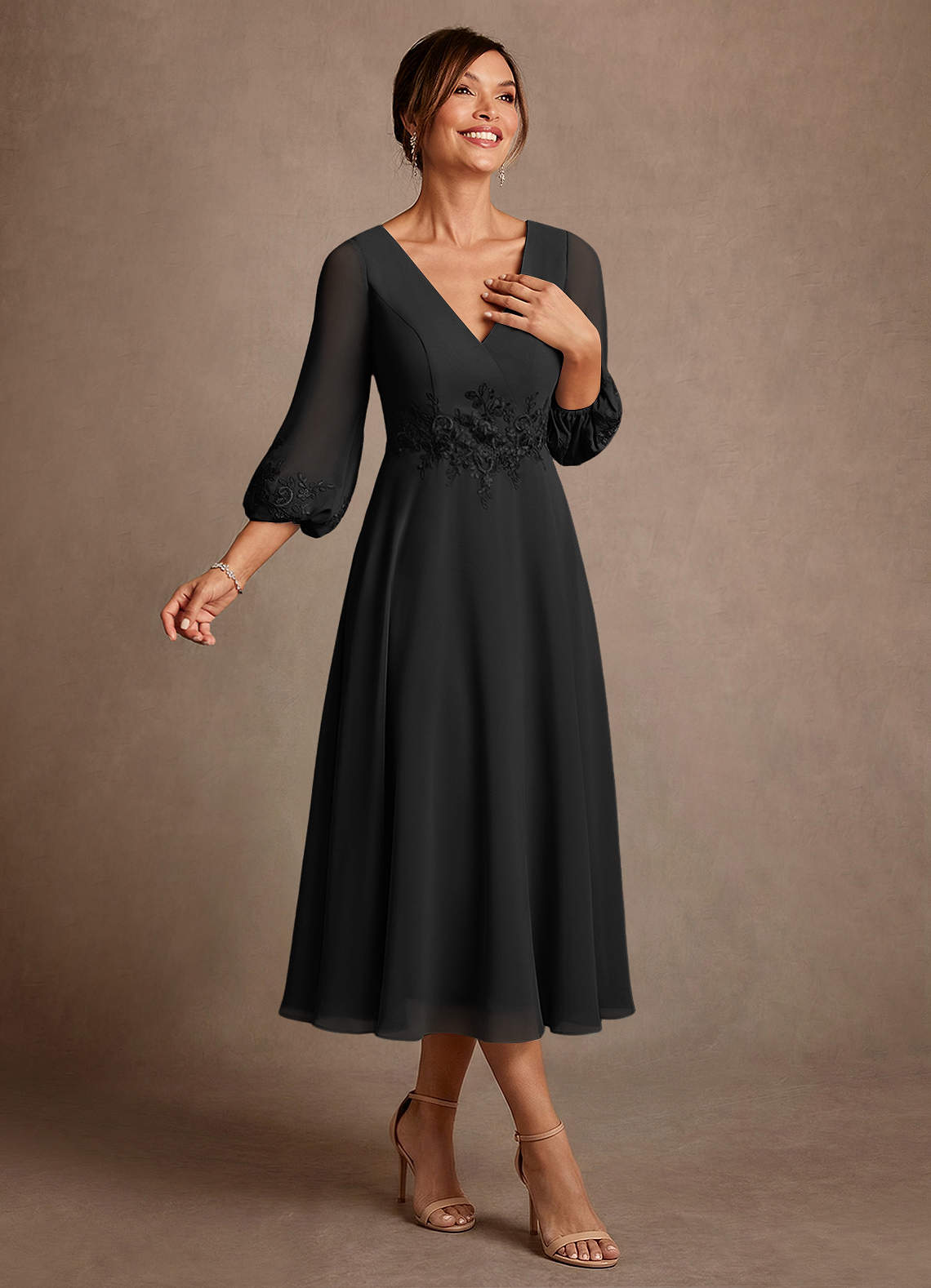 Azazie Ana Vestidos para mãe da noiva Vestido Preto de Chiffon de Linha A com Renda image1
