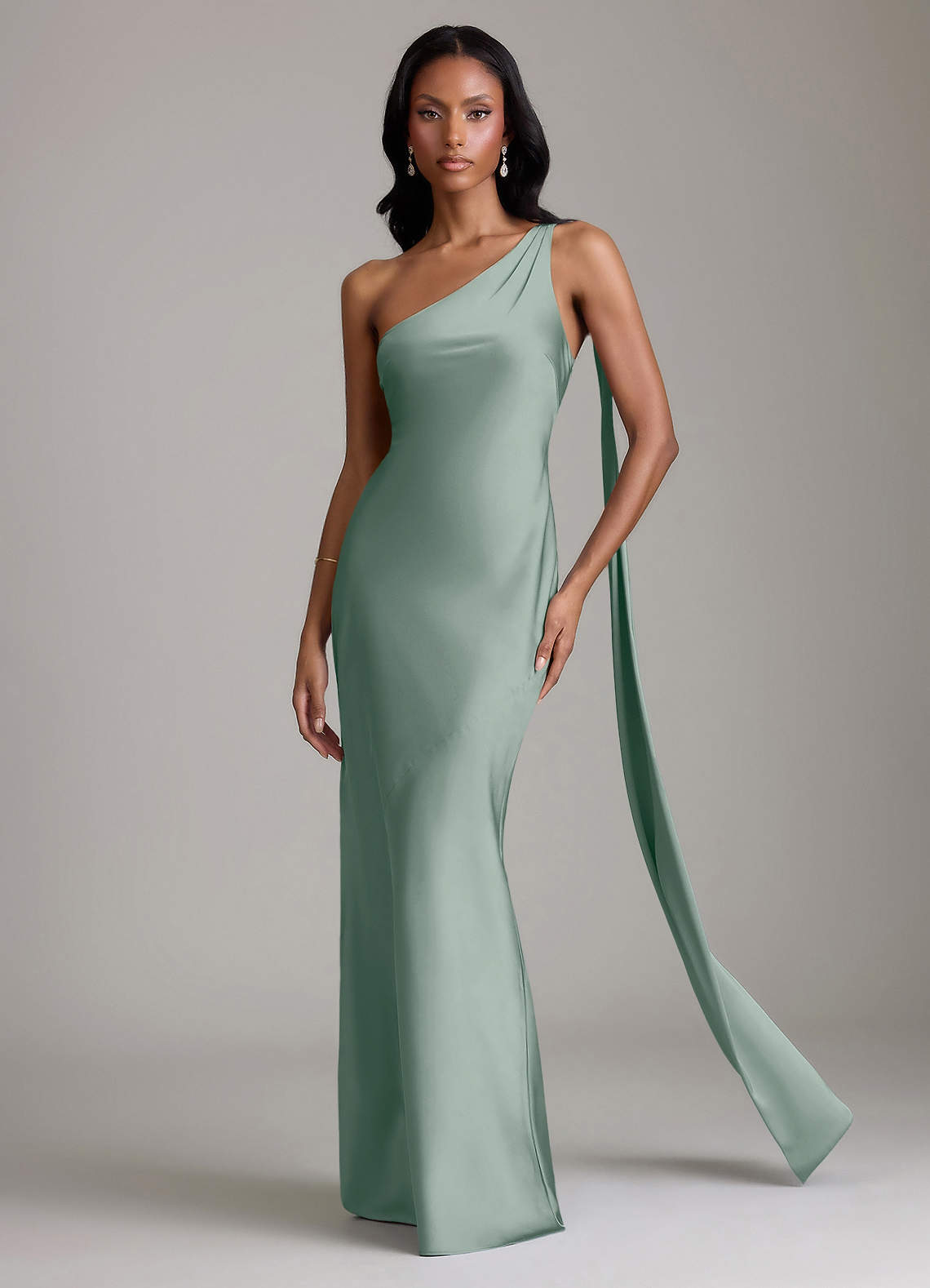 Azazie Juniper Brudtärnklänningar Klä av Sjöjungfru i Stretch Satin Ena axeln Silversalvia image3