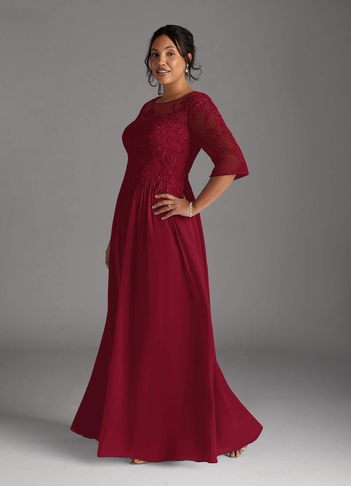 Azazie Mirielle vestidos de madre de la novia Vestido de Borgoña de Gasa de Corte En A con Encaje Scoop image9