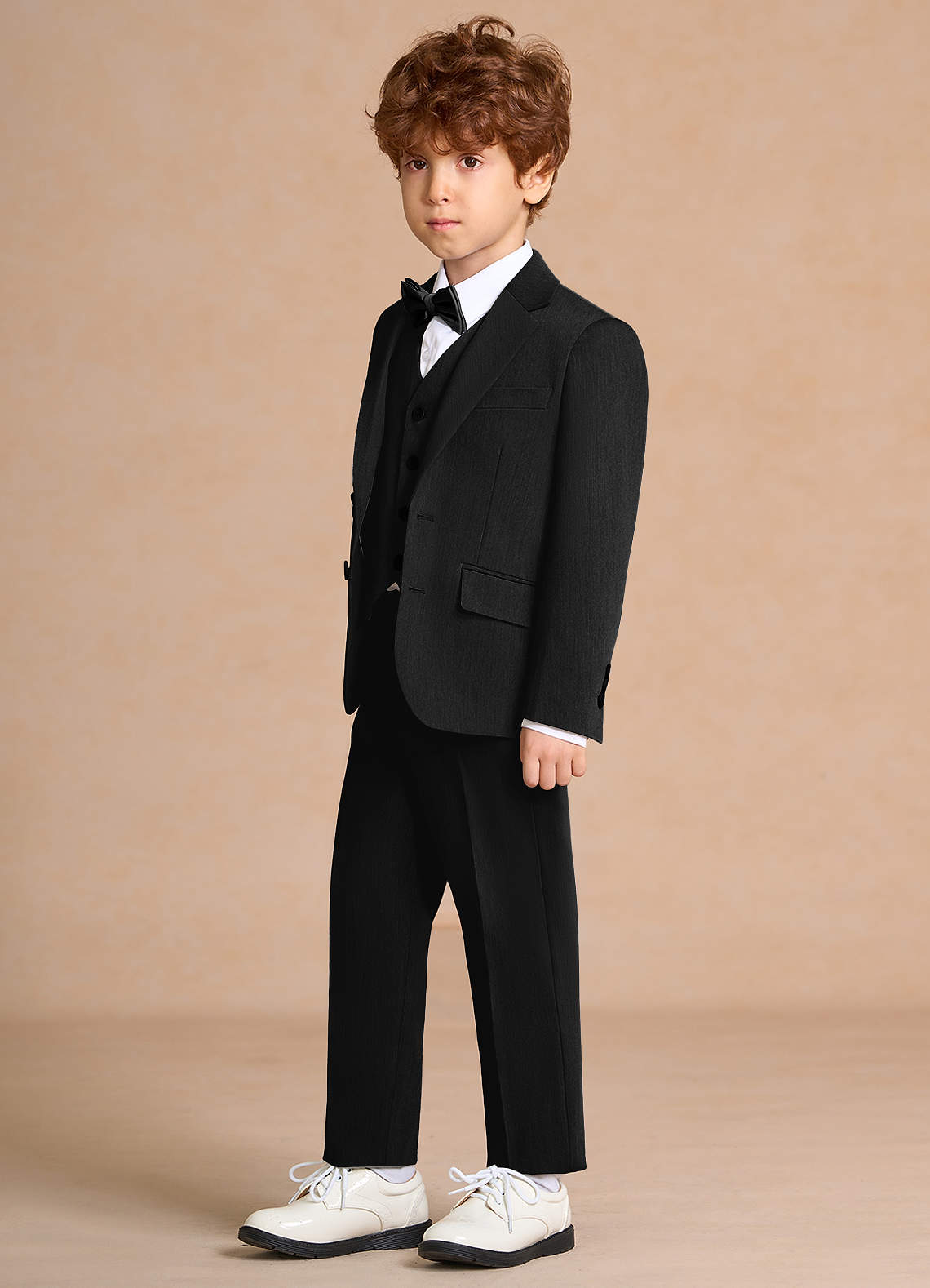 front Oliver Black Boys 5-Piece Suit With Bow Tie