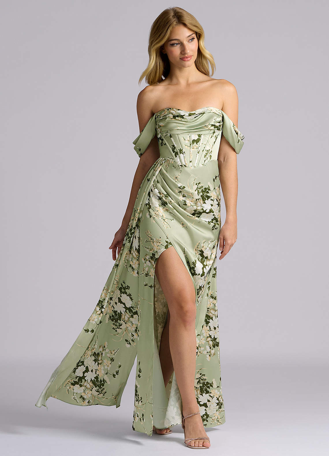 Azazie Amyra Vestidos de damas de honor Vestido de Enredaderas Florales de Satén Elástico de Corte Sirena Convertible con Vestidos sin tirantes image1