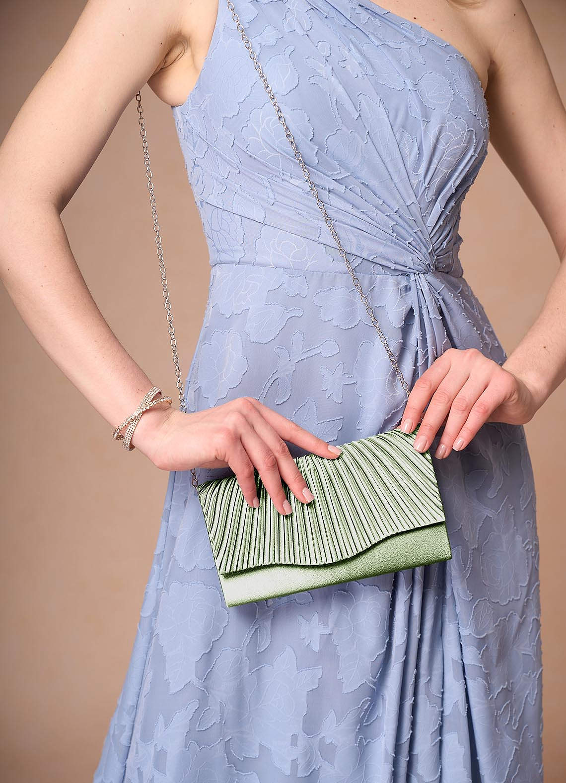 front Matching Color Metallic Satin Sandals Envelope Clutch Set