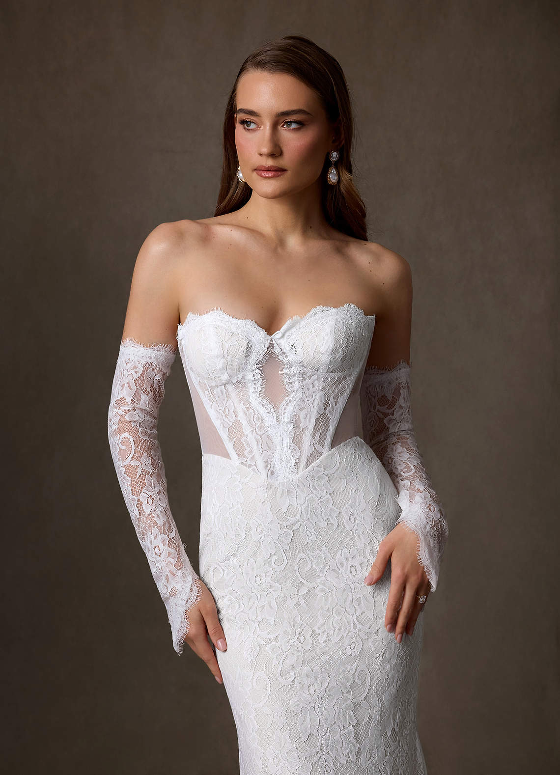 Azazie Issa Vestidos de noiva Vestido Diamante Branco de Renda de Bainha com Sem alças image8