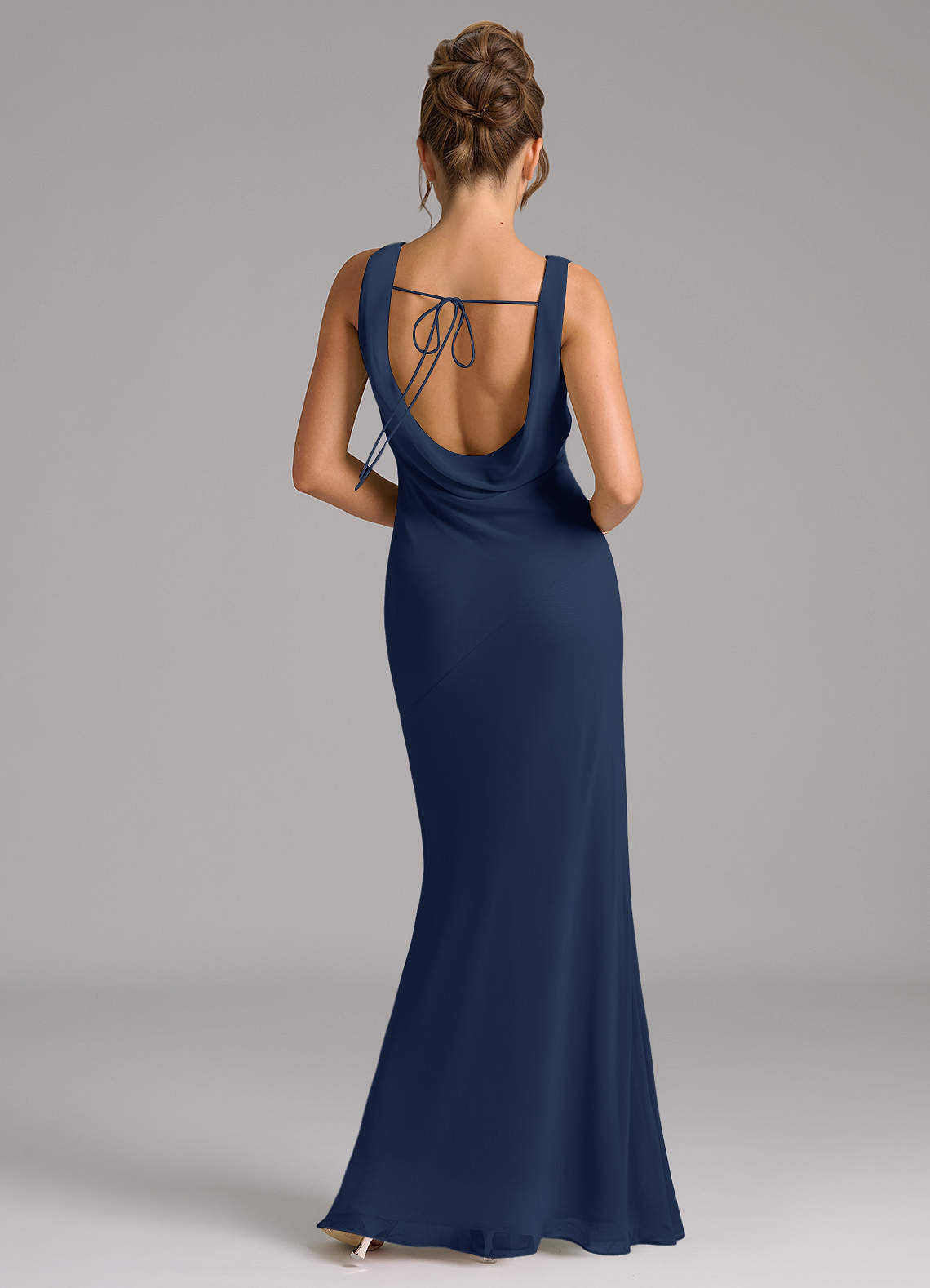 Azazie Rylina Vestidos de damas de honor Vestido de Azul Marino Oscuro de Gasa de Corte Sirena con Plisado image11