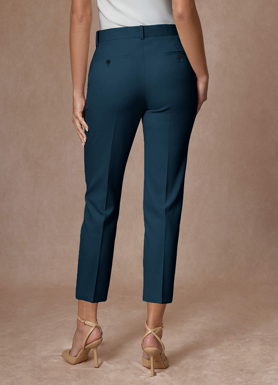 front Whitney Azul Marino Oscuro Pantalones de vestir recortados de alto rendimiento con tejido refinado