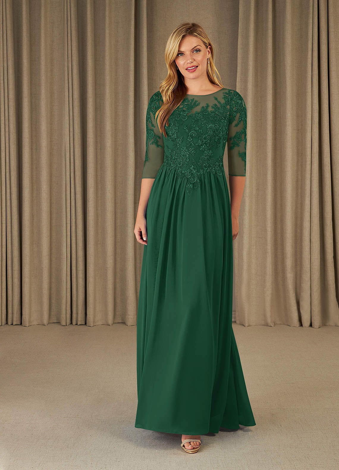 Azazie Mirielle vestidos de madre de la novia Vestido de Verde Oscuro de Gasa de Corte En A con Encaje Scoop image1
