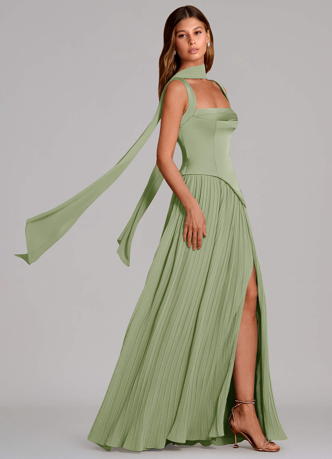 Azazie Stephanie Vestidos de damas de honor Vestido de Salvia Polvorienta de Satén Elástico de Corte en A con Plisado image2