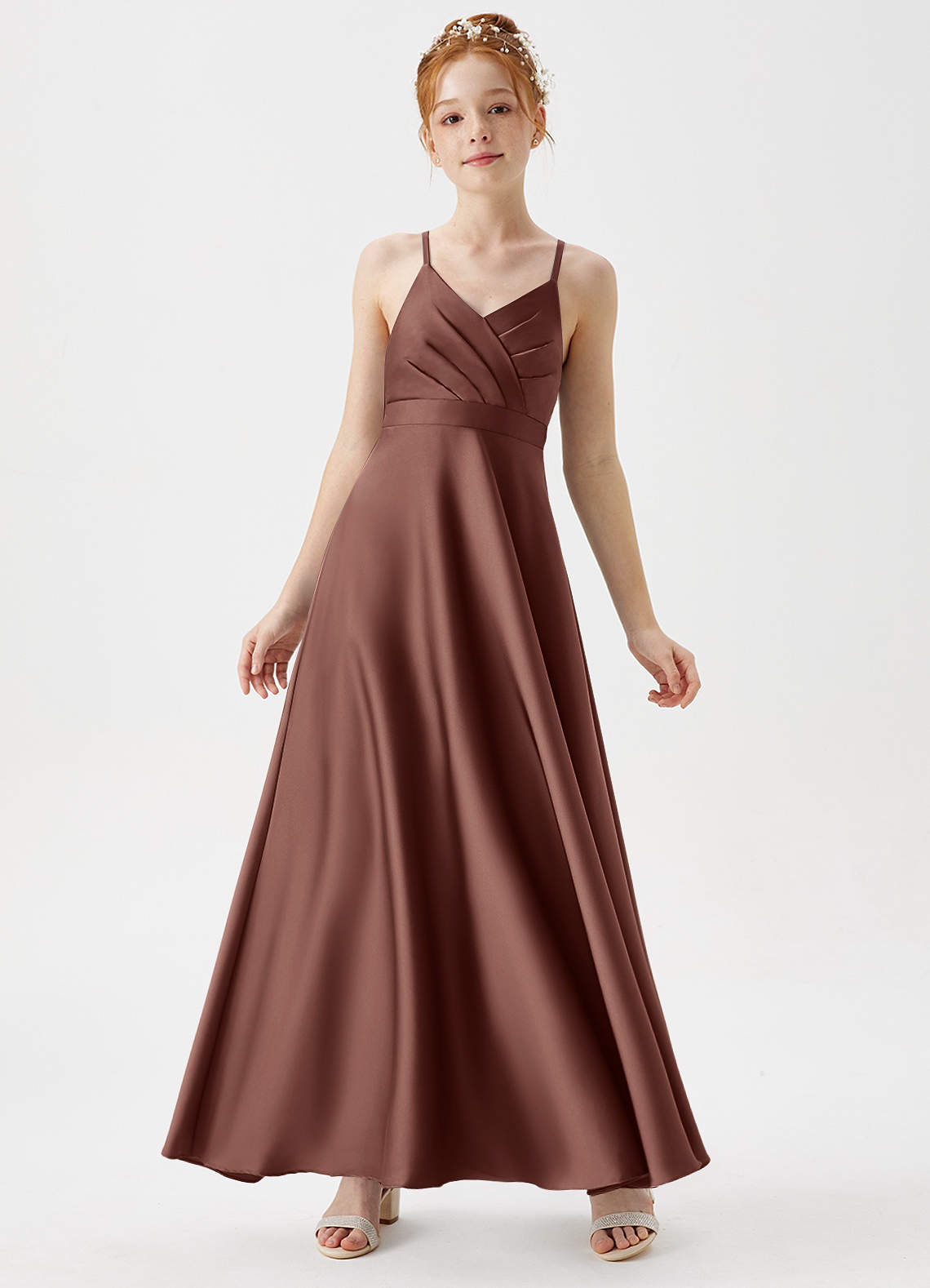 Azazie Avelina Junior Robe Trapèze en Satin extensible Plissée Expresso image1