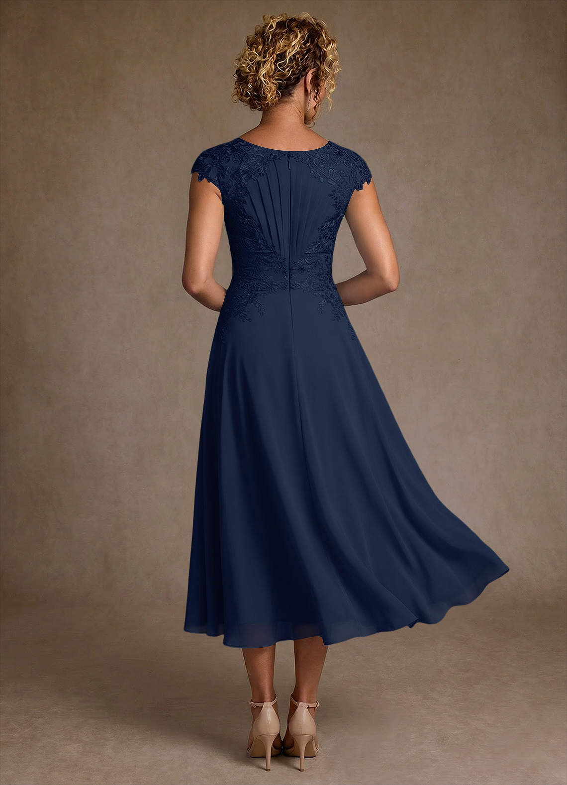 Azazie Crista Mère de la mariée Robes Robe Trapèze en Mousseline de soie Dentelle Bleu Marine Foncé image1