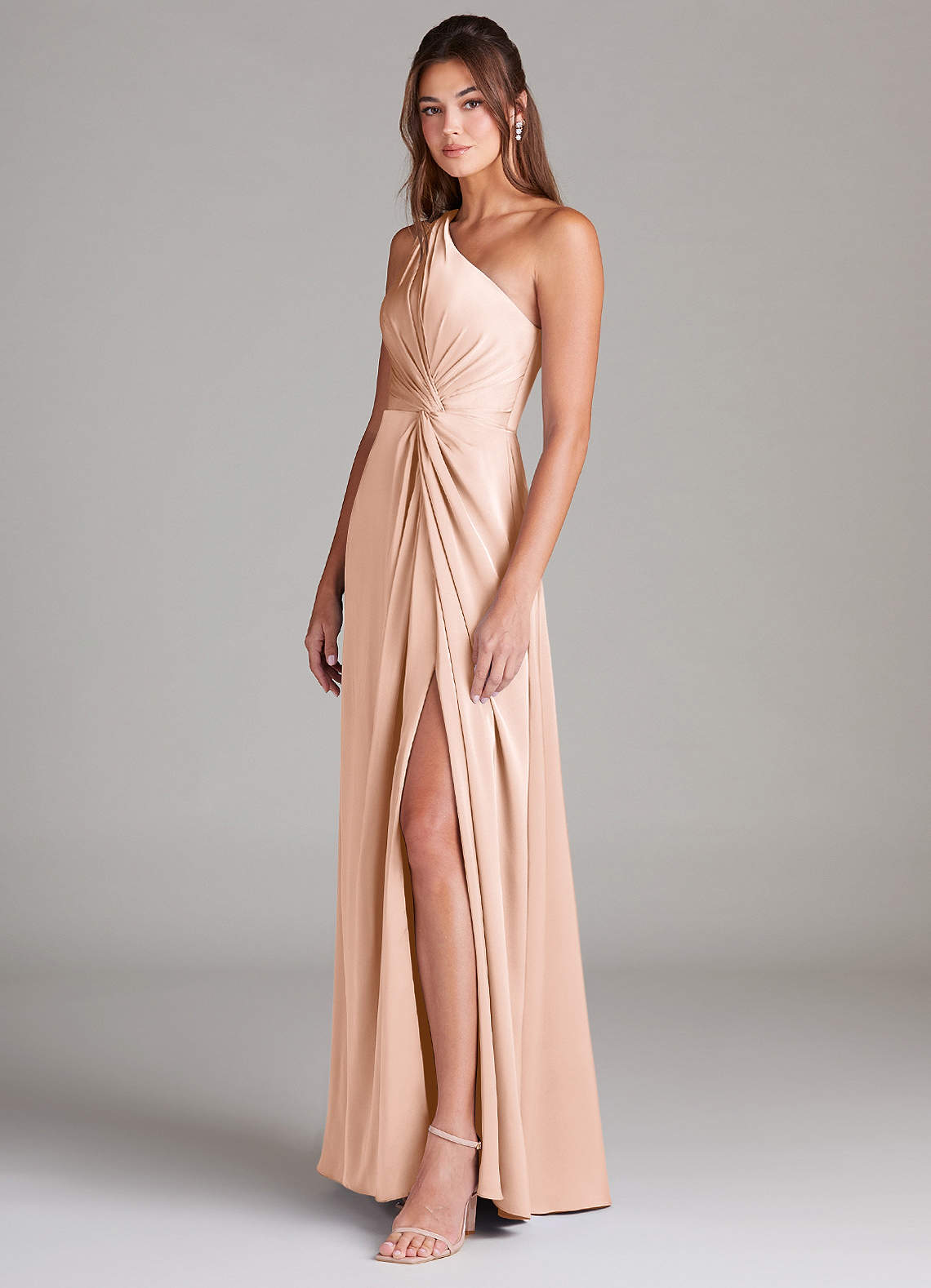Azazie Brooke Vestidos de madrinha de casamento Vestido Rosa Corado de Cetim elástico de Linha A com Um ombro image4