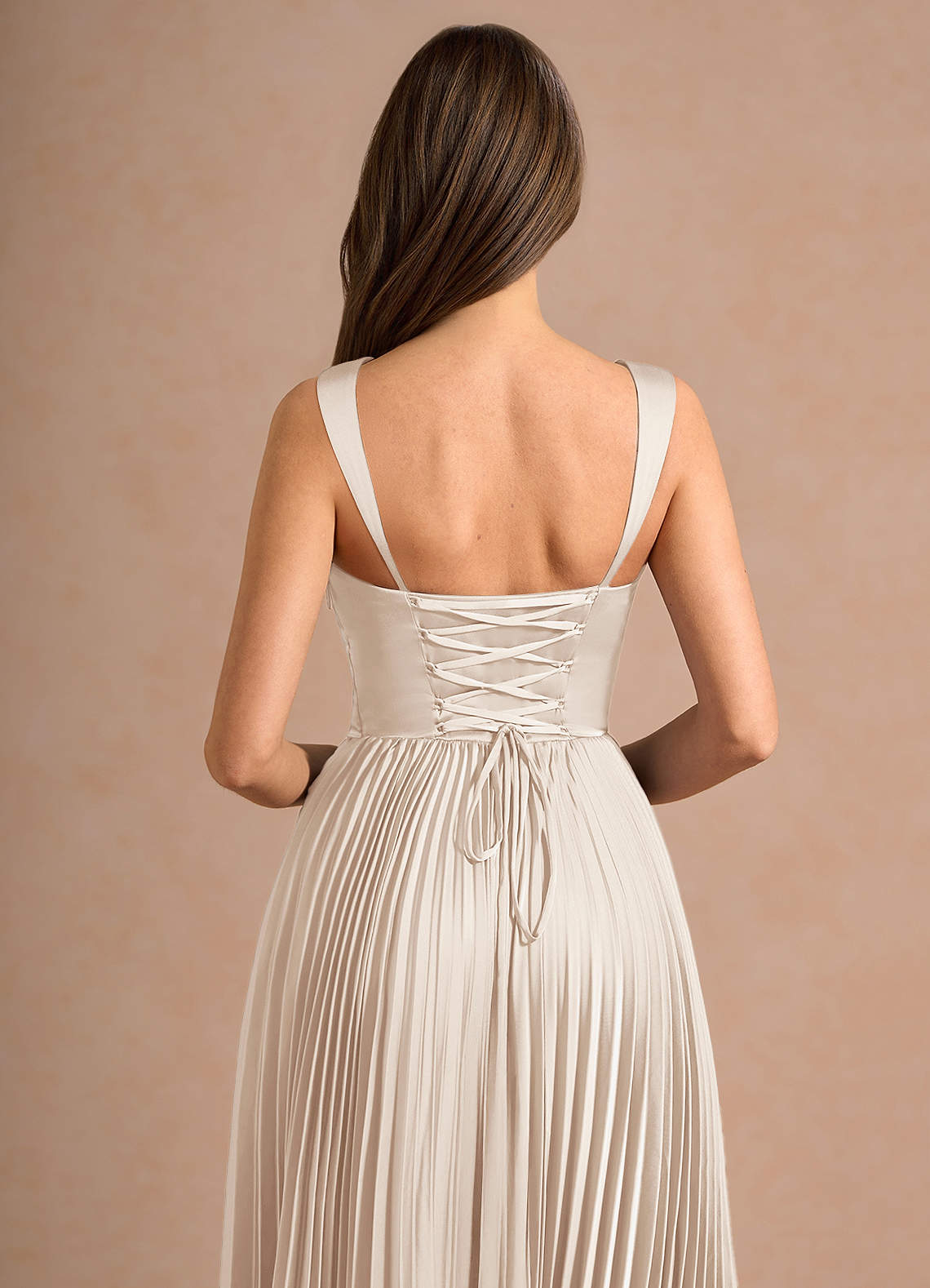 Avenelle Cream Mid Dress image5