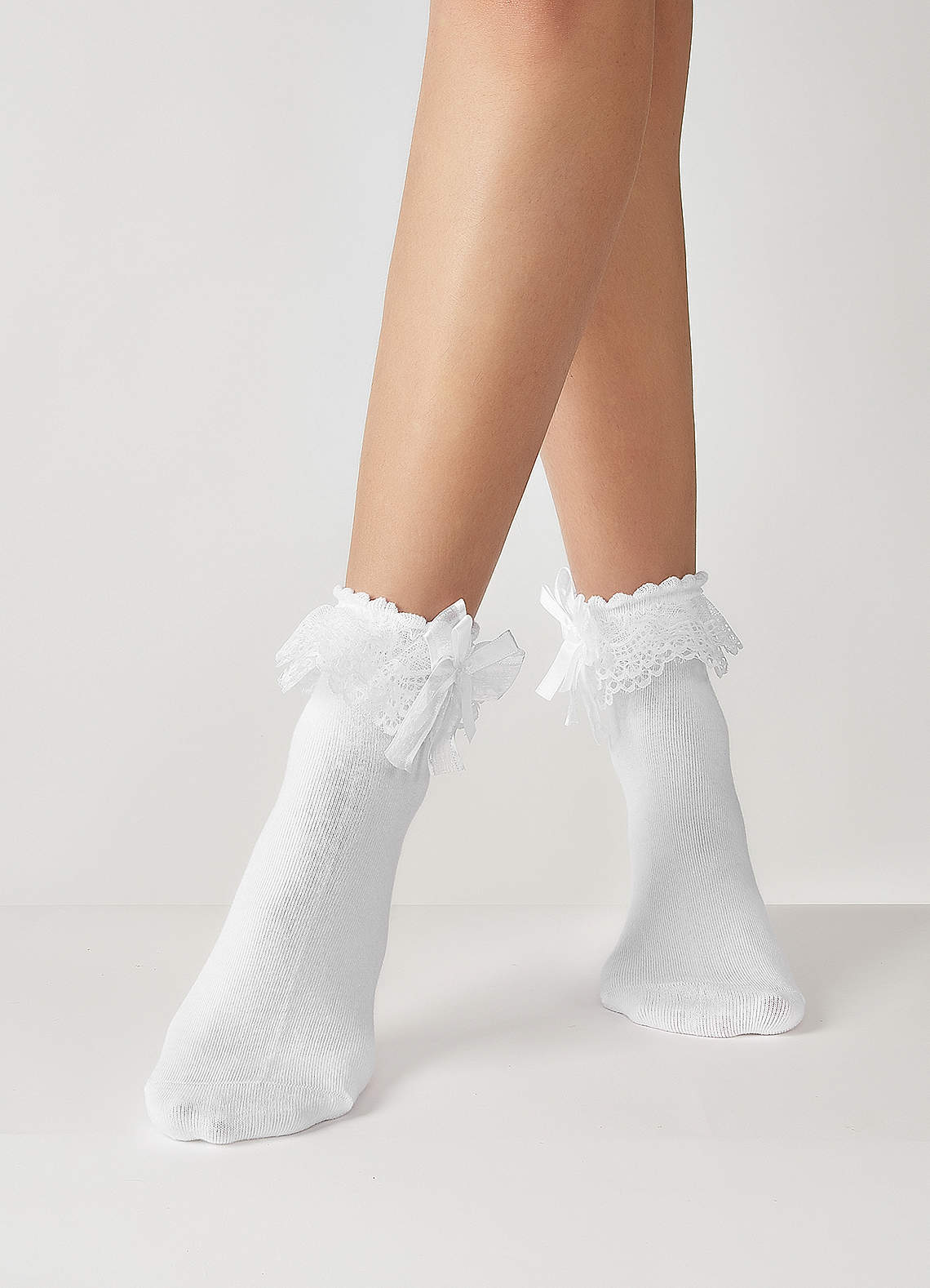 front Lace Ruffle Socks