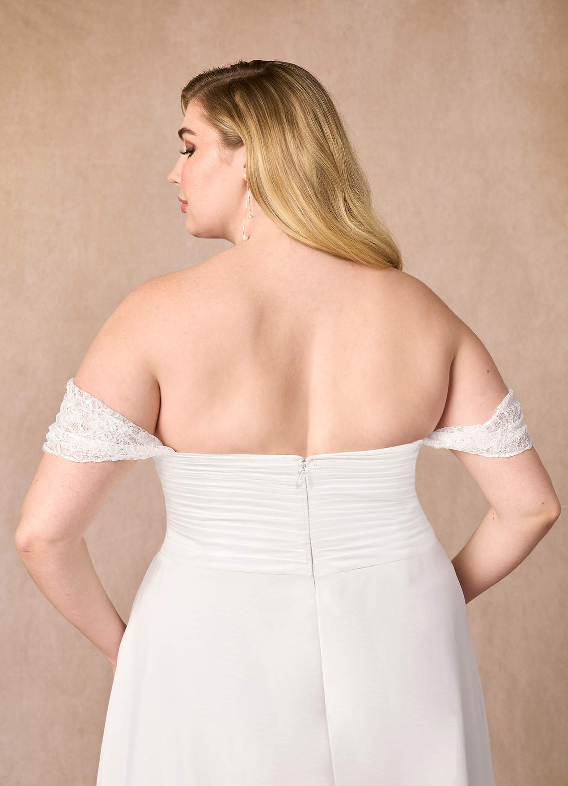 Azazie Zadie Trouwjurken Jurk van Chiffon met A-Lijn Off the Shoulder Diamant Wit image10