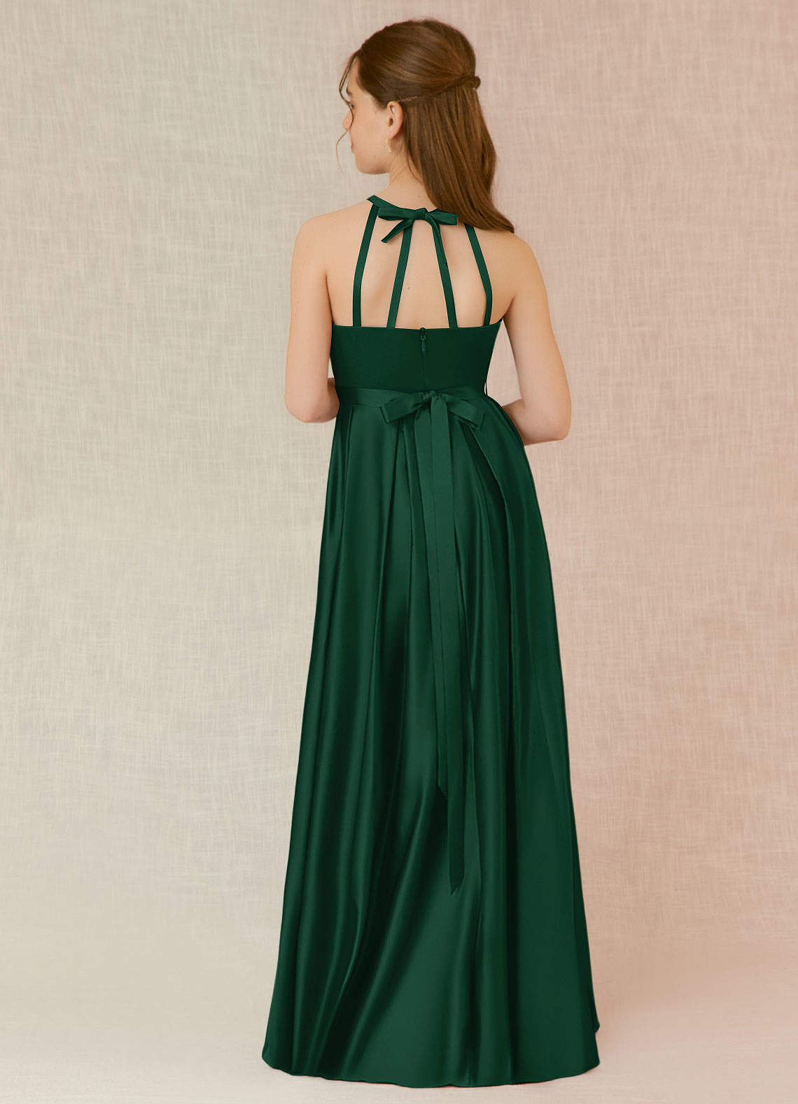 Azazie Arianthe Junior Vestido de Verde Oscuro de Satén Elástico de Corte En A con Con bolsillos image1