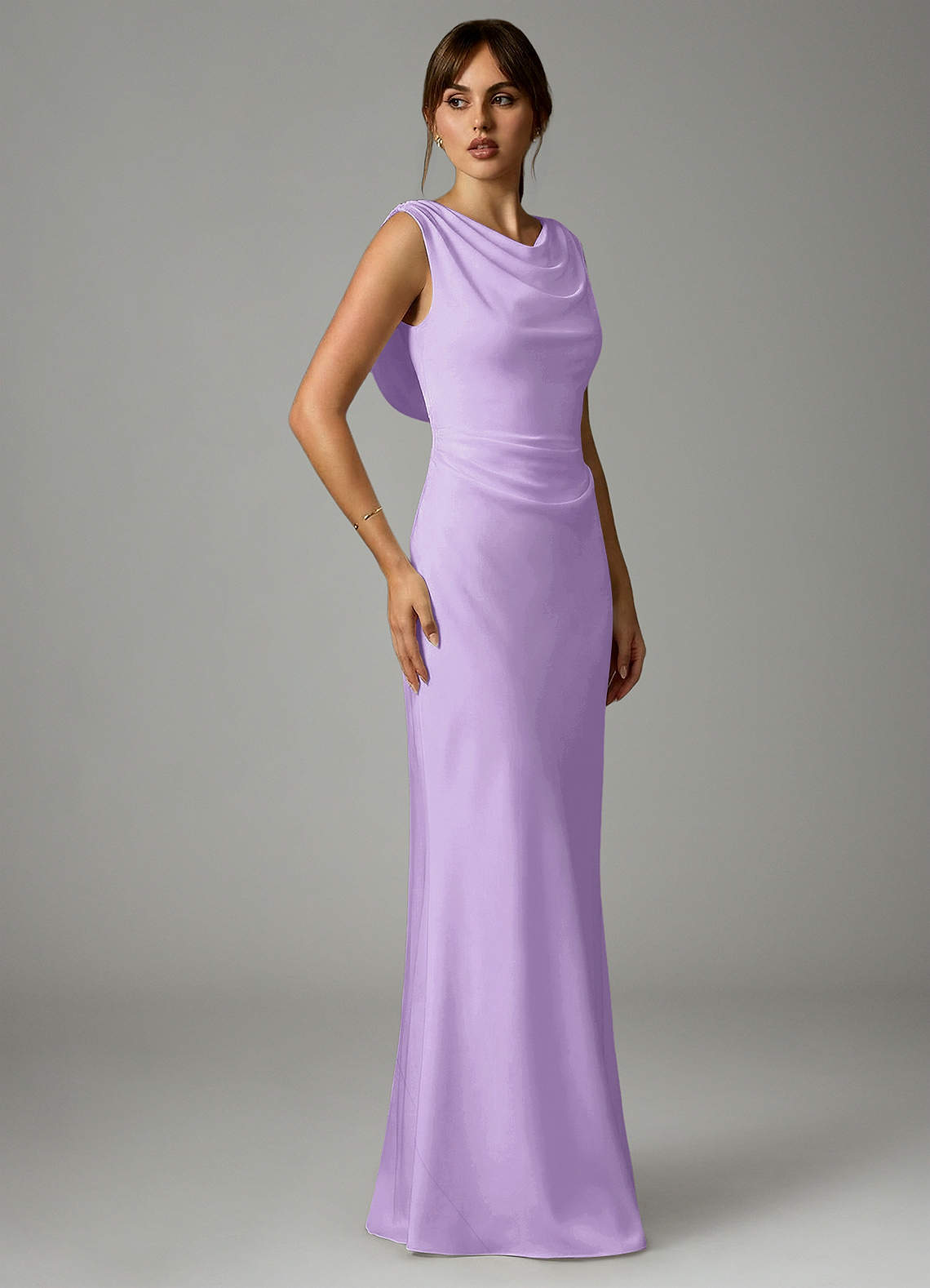 Azazie Kieryn Robes de demoiselle d'honneur Robe Sirène en Satin extensible Plissée Lilas image3