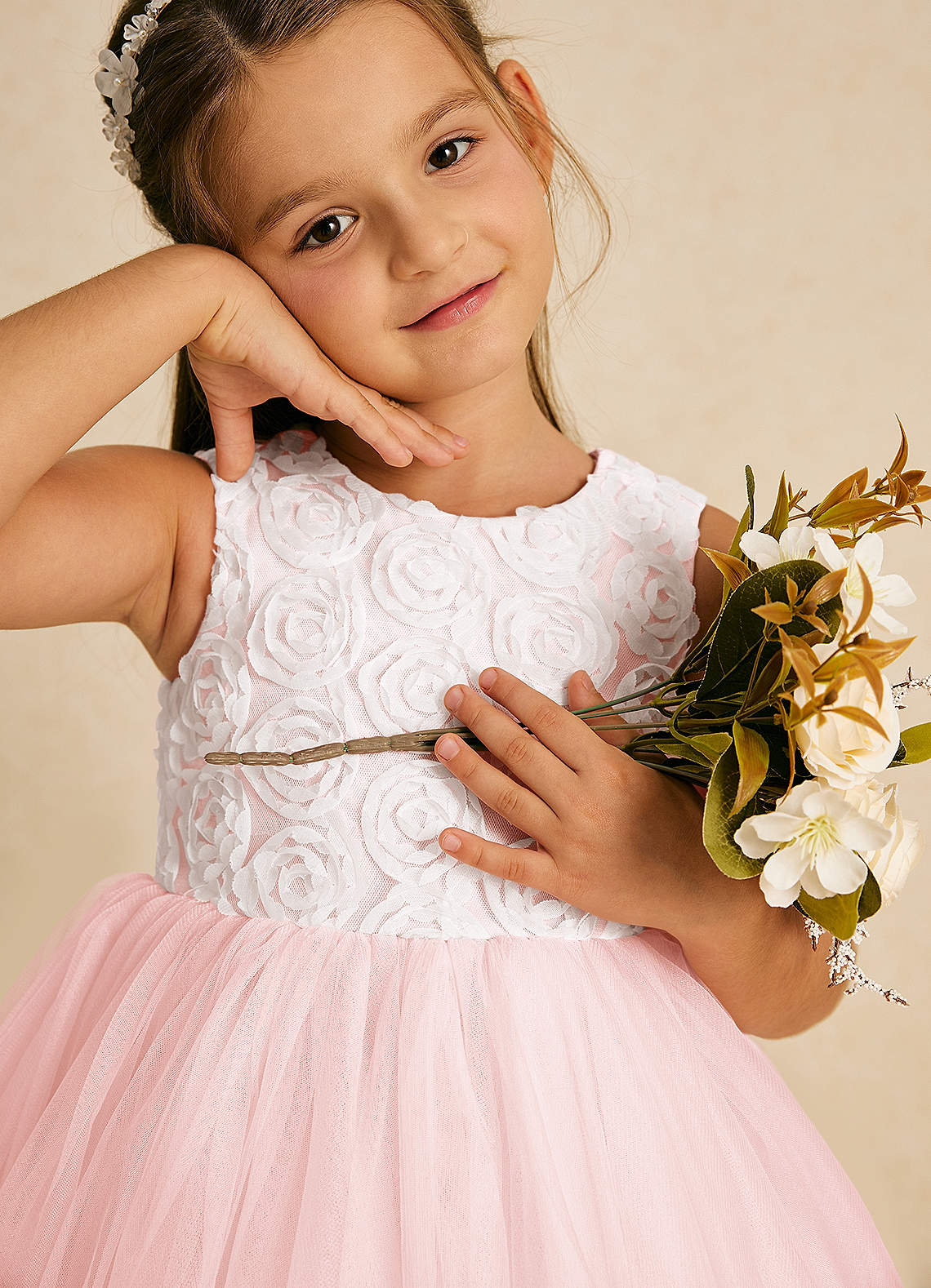 Azazie Missy Flower Girl Klänningar Klänning A-Linje i Tyll Ärmlös image1