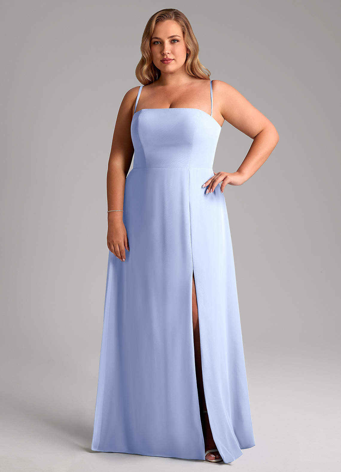Azazie Wren Vestidos de madrinha de casamento Vestido Gelo de Chiffon de Linha A com Fenda Lateral image13