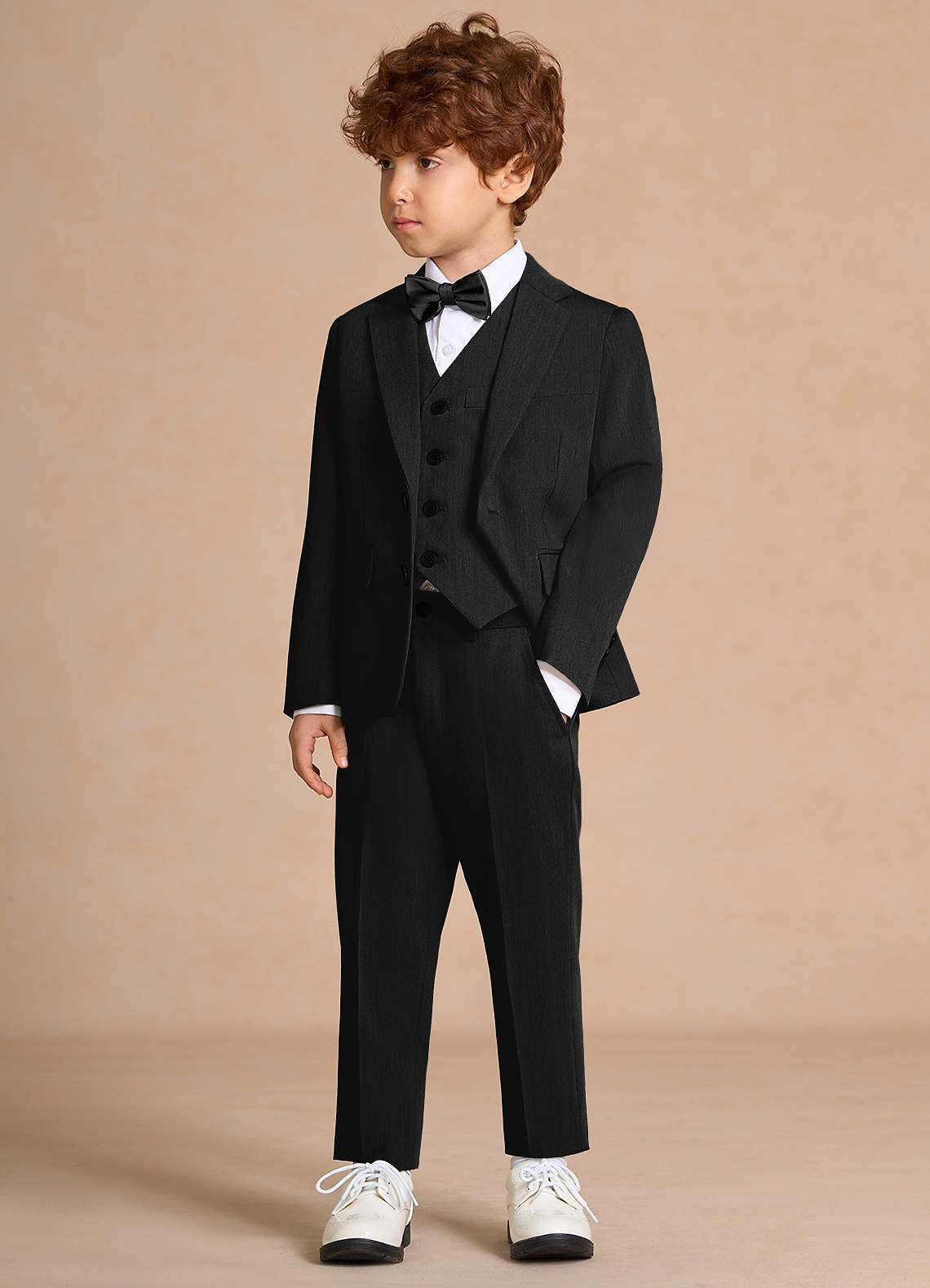 front Oliver Black Boys 5-Piece Suit With Bow Tie