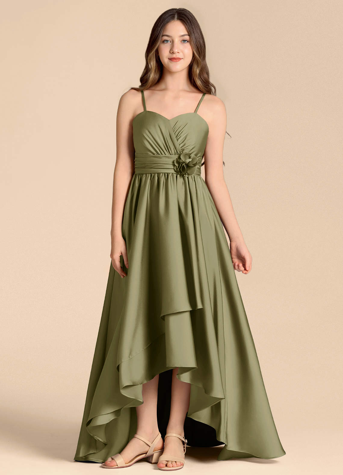 Azazie Catalina Junior Vestido de Pistacho de Satén Elástico de Corte en A con Escote de Corazón image1