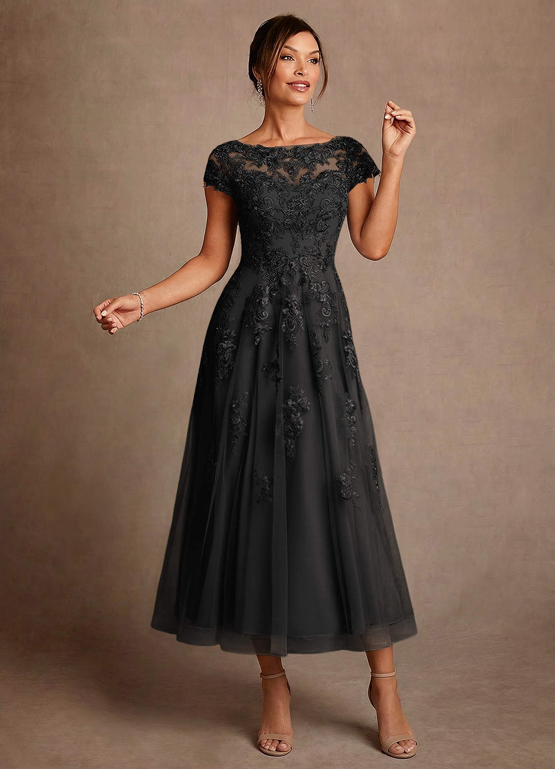 Azazie Jolanda Vestidos para mãe da noiva Vestido Preto de Renda de Linha A image2
