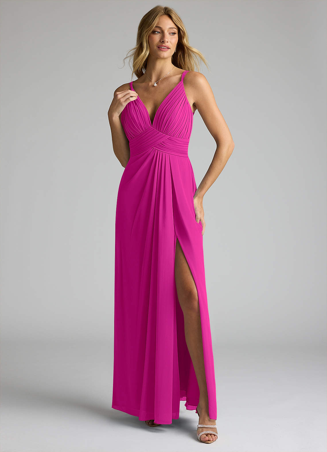 Azazie Maren Allure Vestidos de damas de honor Vestido de Fucsia de Gasa de Corte en A con Cuello en V Encaje image1