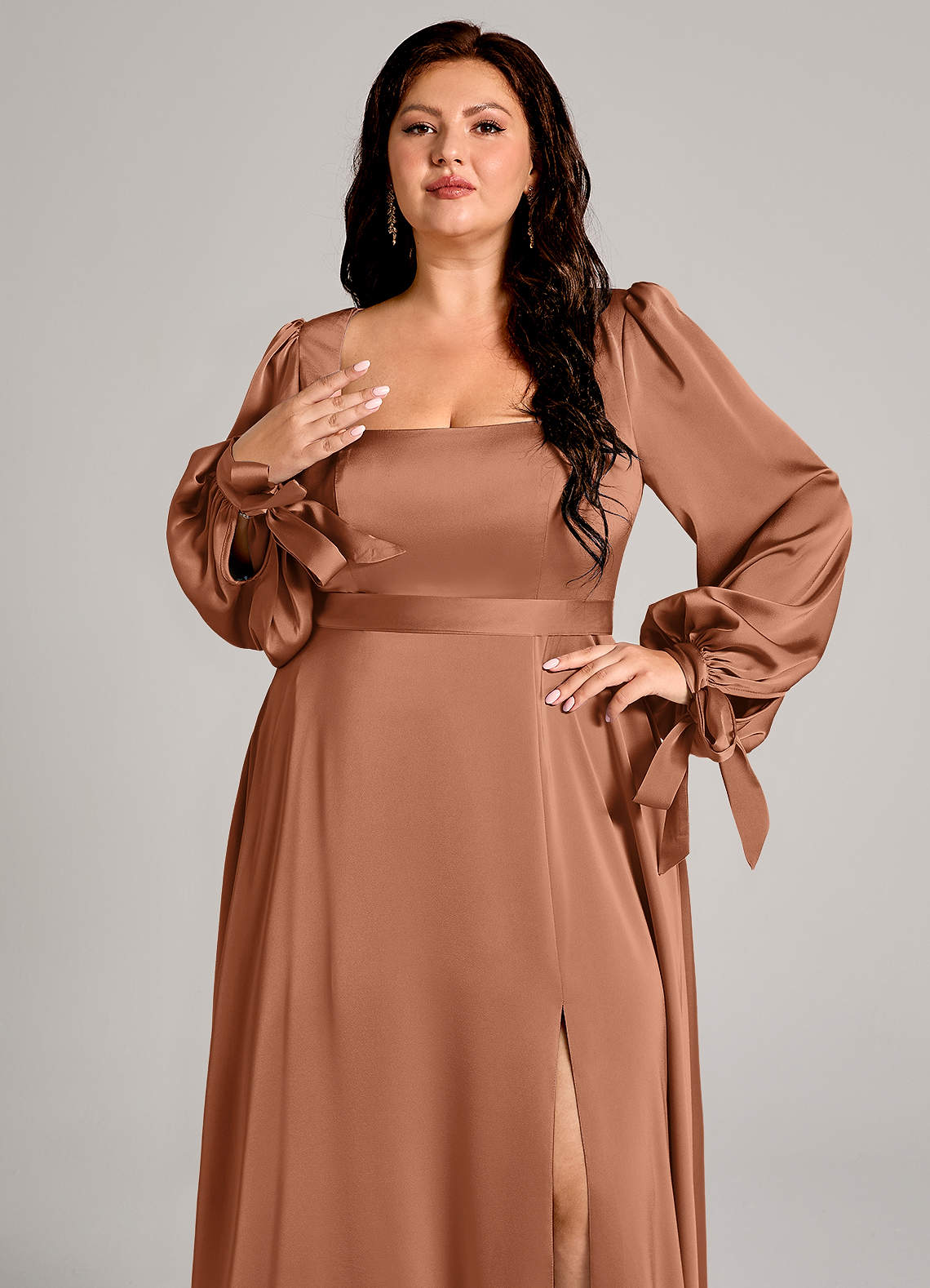 Azazie Leonia Jurken voor bruidsmeisjes Jurk van Stretch Satijn met A-Lijn Lange mouw Bronzeertint image8