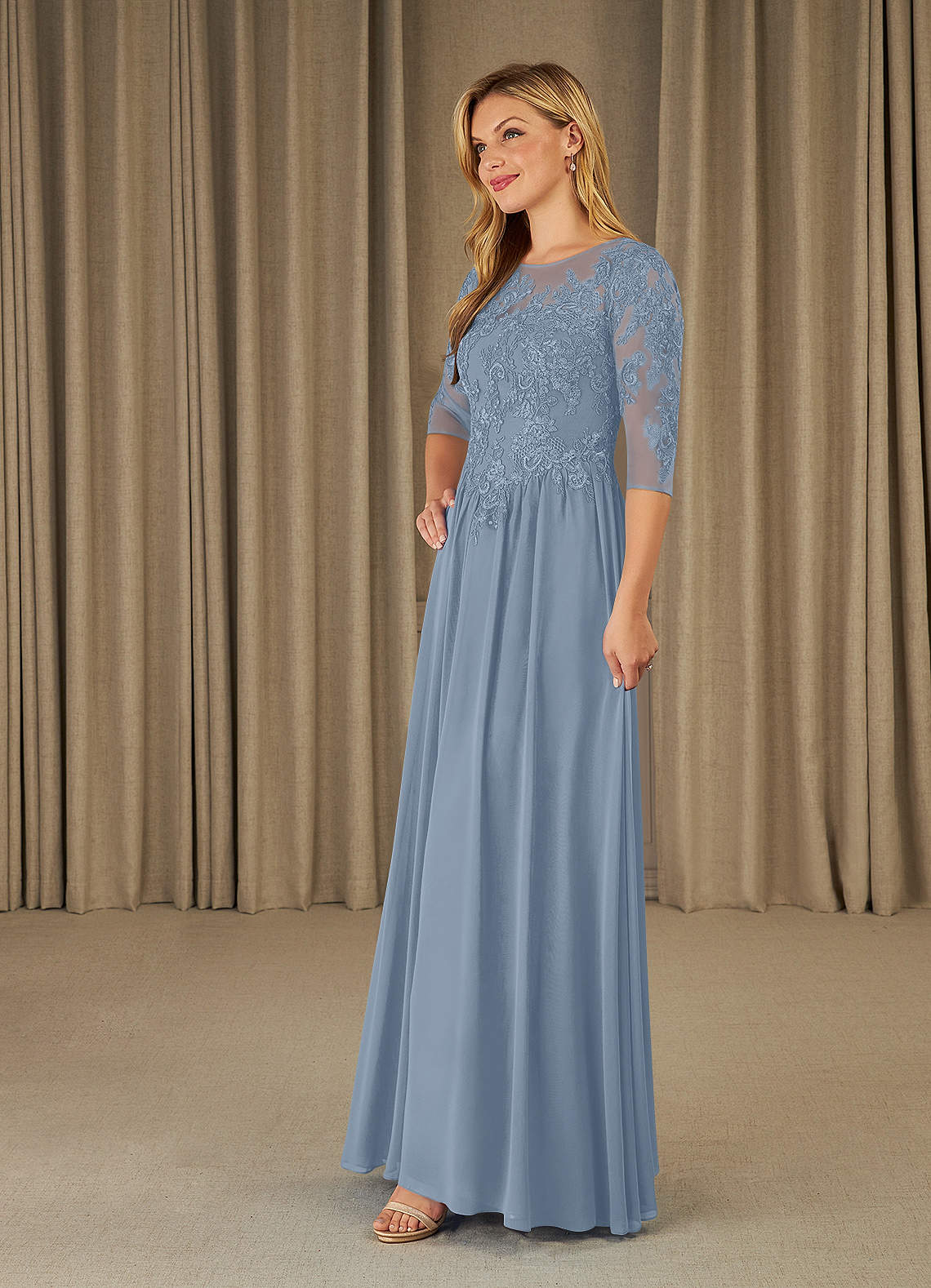 Azazie Mirielle vestidos de madre de la novia Vestido de Azul Polvoriento de Gasa de Corte En A con Encaje Scoop image2