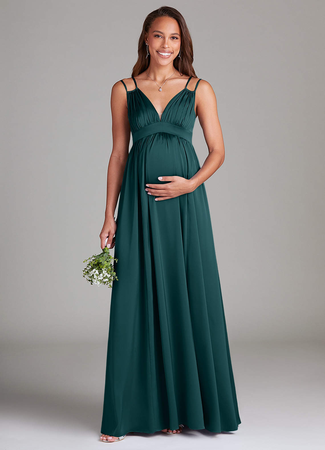 Azazie Emree vestidos de dama de honor de maternidad Vestido de Corte En A Con bolsillos Hasta el suelo Satén Elástico image1