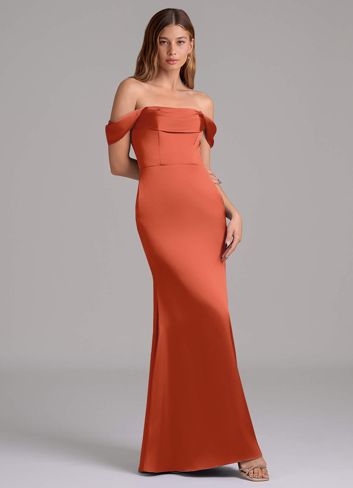 Azazie Miley 신부 들러리 드레스 인어 오프 더 숄더 스트레치 새틴 바닥 길이 드레스 image1