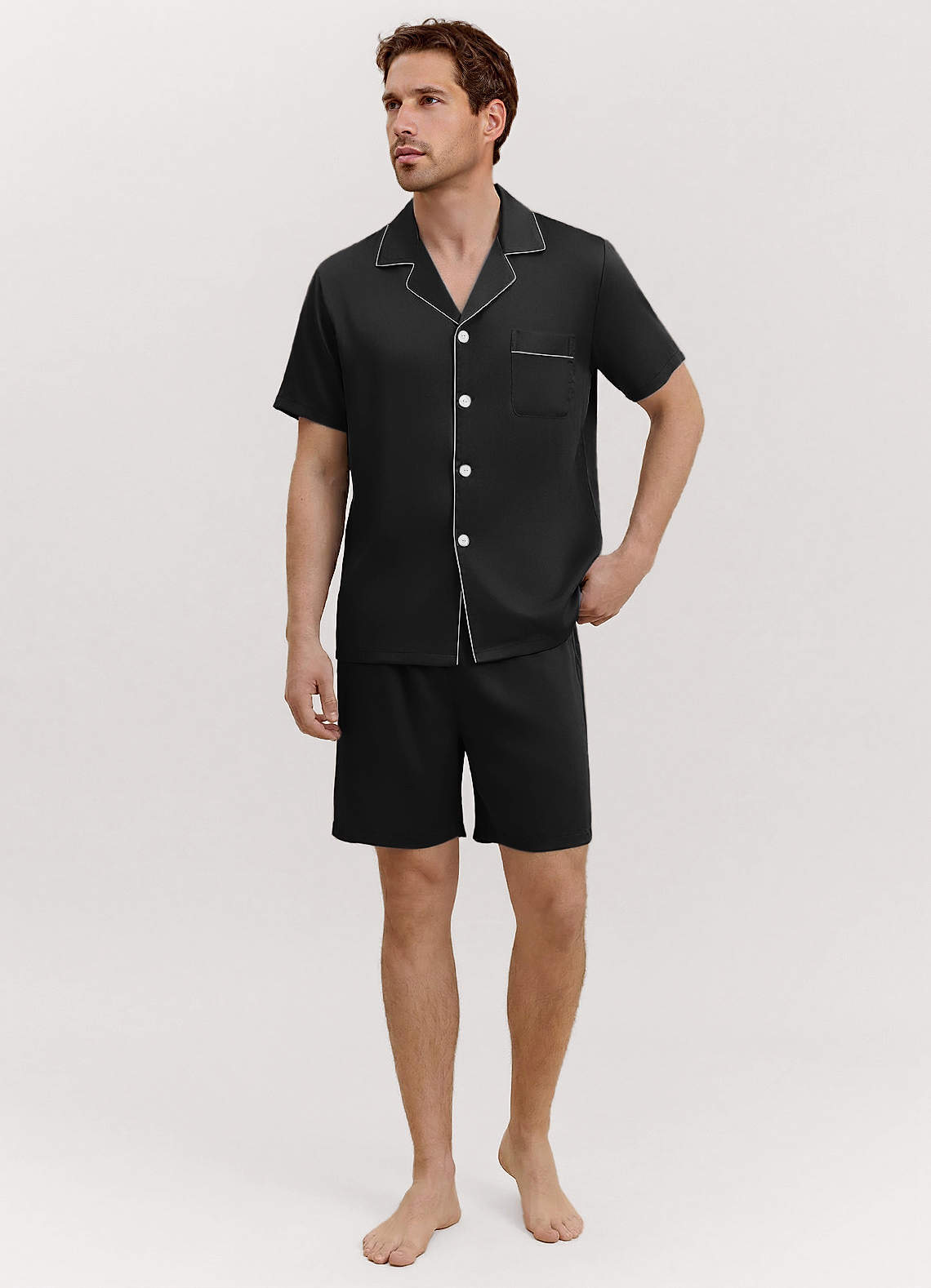 front Herrpyjamasset med korta ärmar i satin