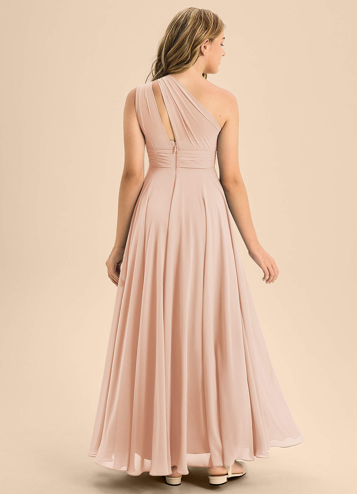 Azazie Charlize Junior Vestido de Rosa Inglesa de Gasa de Corte en A con Plisado image1