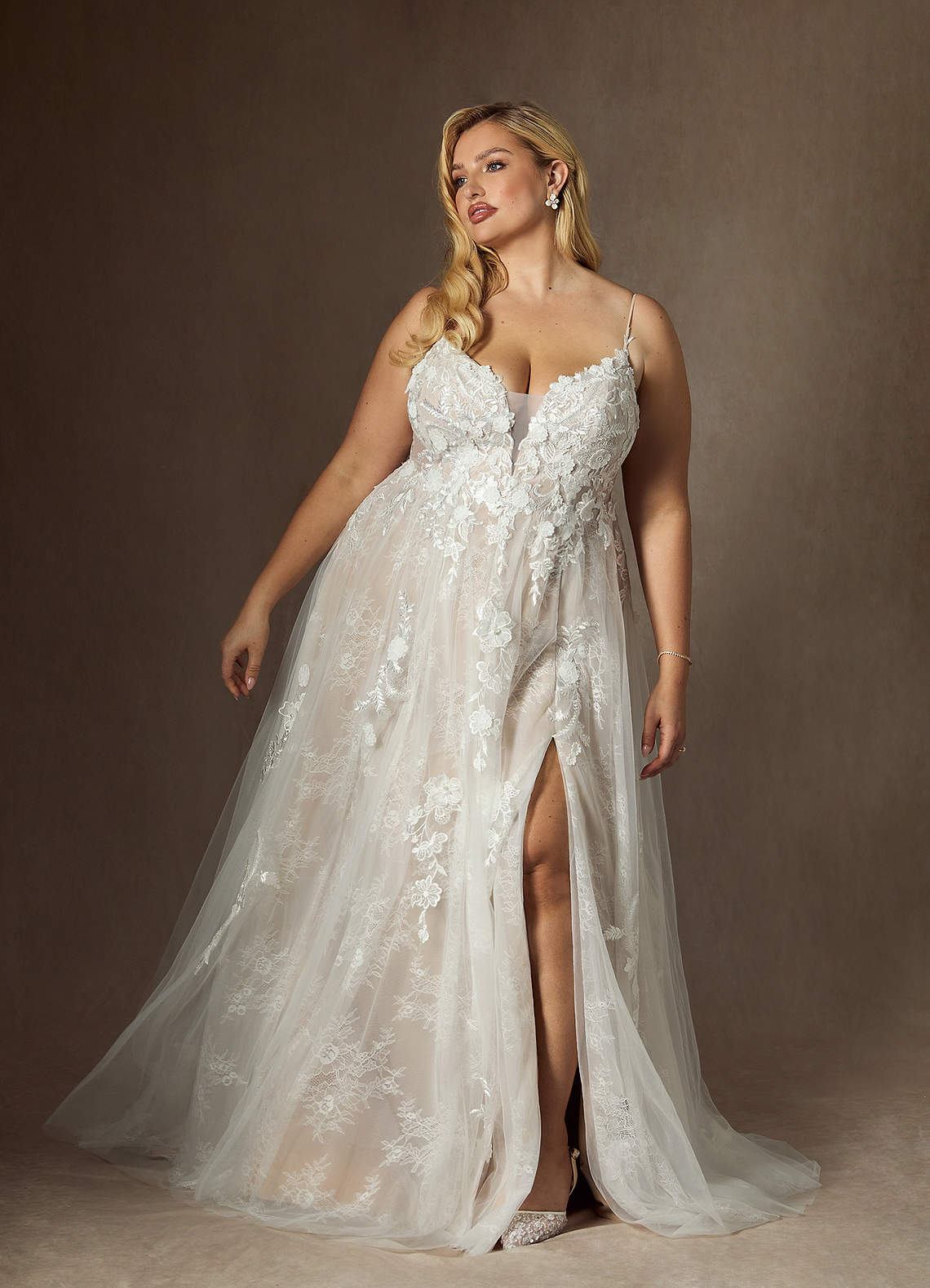 Azazie Monda Brudekjoler En streg Blonder Tulle Kapel tog Kjole image14