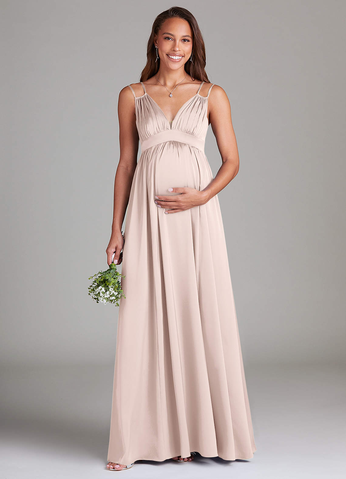 Azazie Emree vestidos de dama de honor de maternidad Vestido de Corte En A Con bolsillos Hasta el suelo Satén Elástico image1