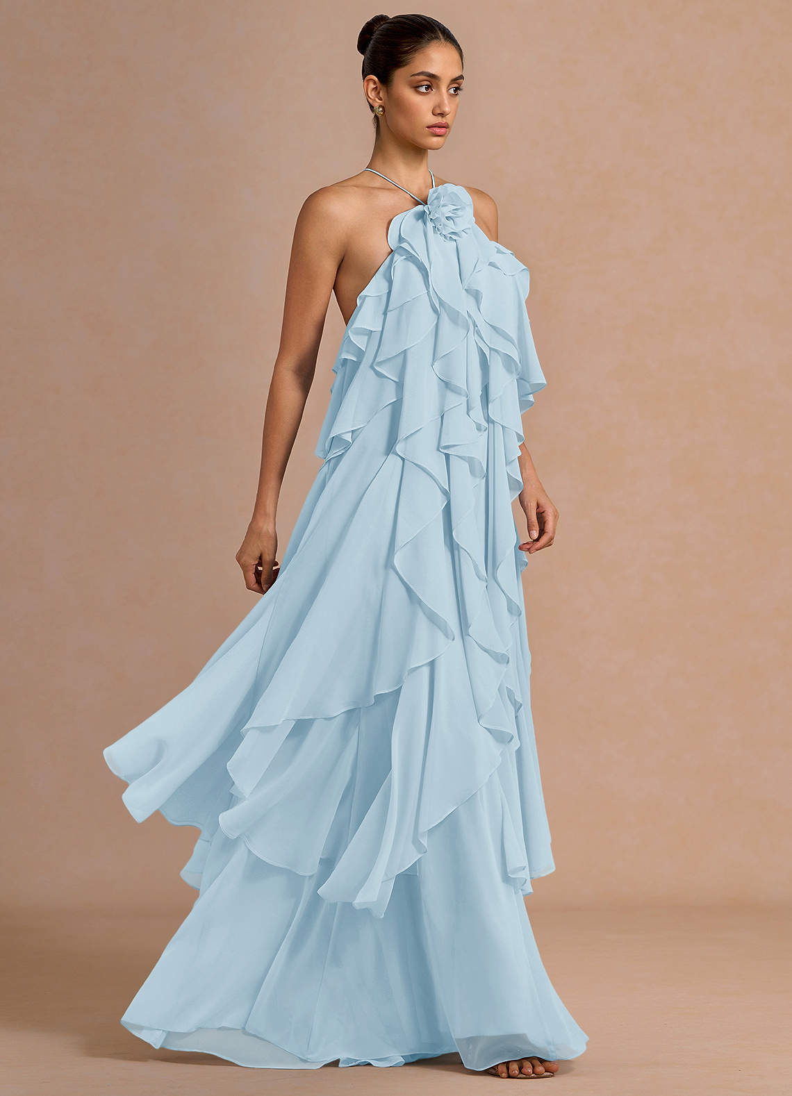 v neck halter top wedding dresses Applique Tulle Dress adorned with A-Line Sizing Country:AU/NZ functional bridal look. web_title_State Black Midi Dress Long Ball Gown Satin