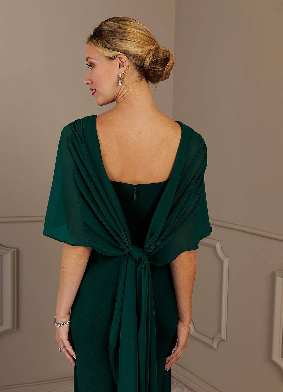 Azazie Dion Vestidos para mãe da noiva Vestido Pinho de Crepe Esticado de Bainha image6