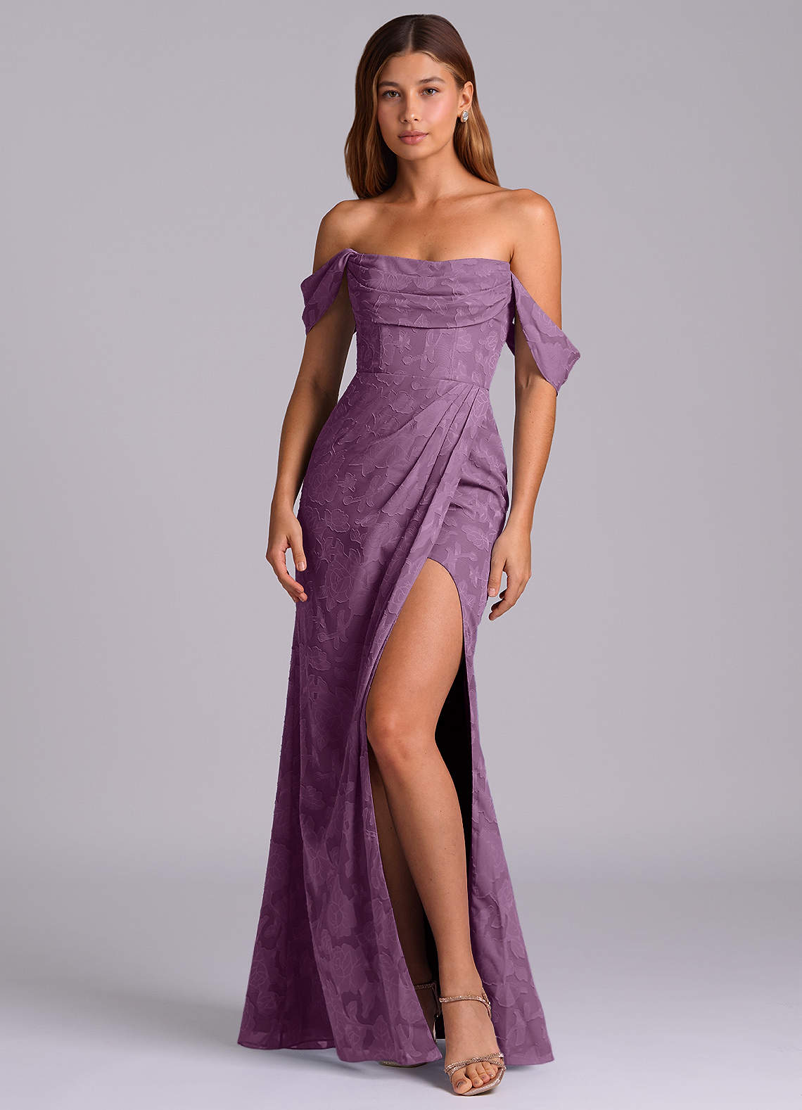 Azazie Johana Vestidos de damas de honor Vestido de Glicinia de Devorado Floral de Corte Sirena Convertible con Vestidos sin tirantes image3