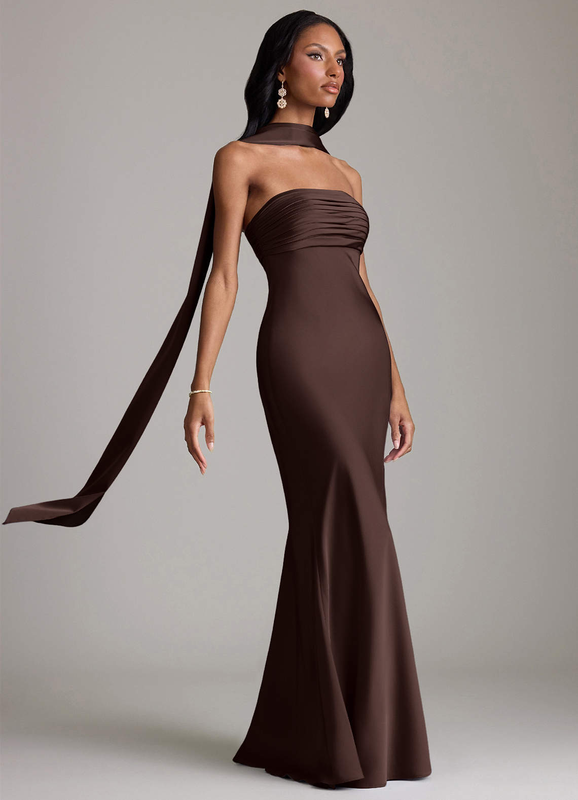 Azazie Saylor Jurken voor bruidsmeisjes Jurk van Stretch Satijn met Zeemeermin Strapless Ganache image9