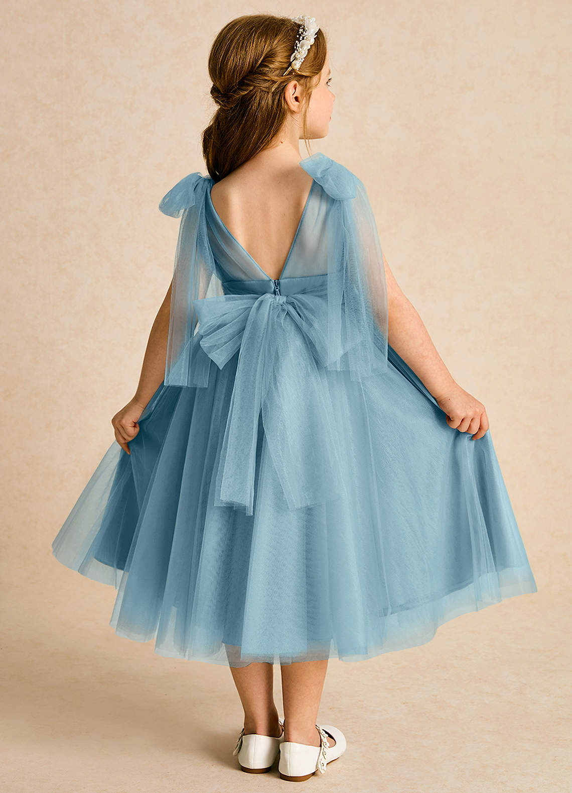 Azazie Dori Robe Demoiselle D'honneur Fillette Robe Trapèze en Tulle Rayé Bleu Maussade image1