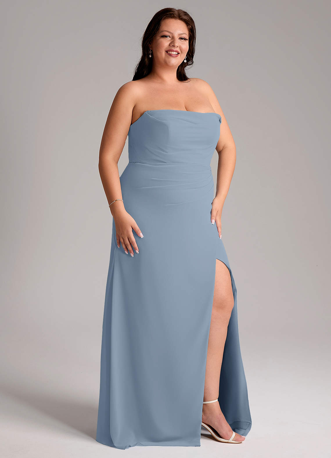 Azazie Leonis Vestidos de madrinha de casamento Vestido Azul Empoeirado de Chiffon de Bainha com Sem alças image13