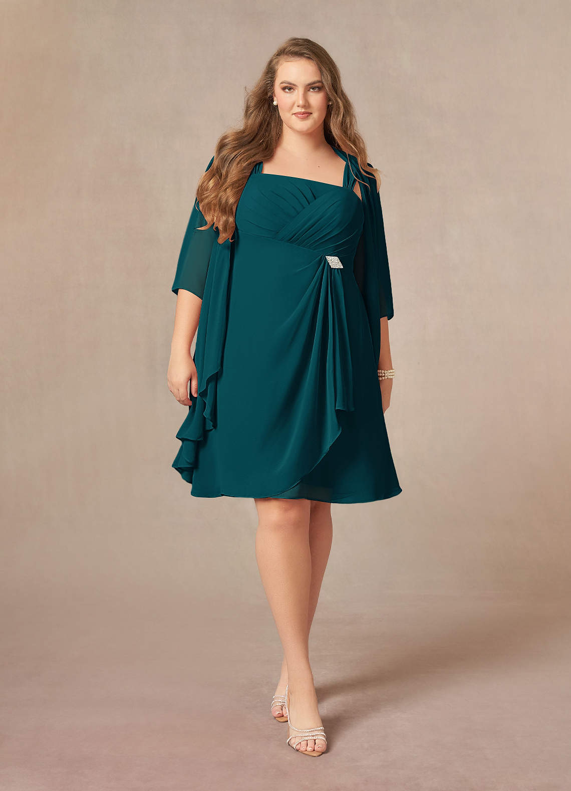 Azazie Olivia Mère de la mariée Robes Robe Trapèze en Mousseline de soie Encolure carrée plissée Vert Pin image1