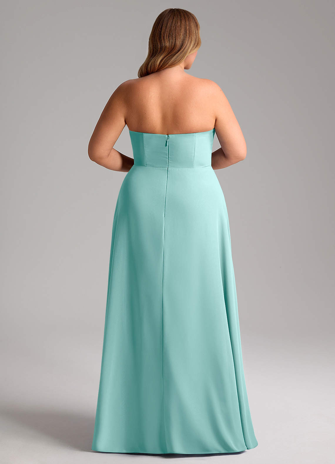 Azazie Wren Vestidos de damas de honor Vestido de Aqua de Gasa de Corte en A Convertible con Corte Lateral image14
